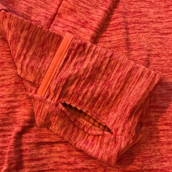 Nike long-sleeve half-zip Top - Picture 2 of 5